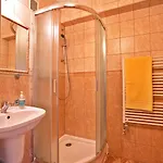 šd Němcovej 1 Hostel