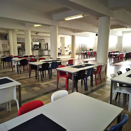 šd Němcovej 1 Hostel