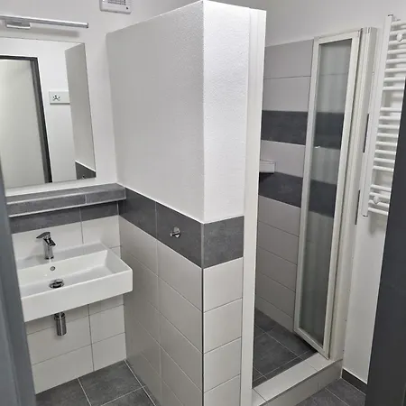 Хостел Sd Nemcovej 1 *