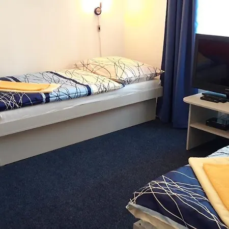 Vandrarhem Sd Nemcovej 1 *